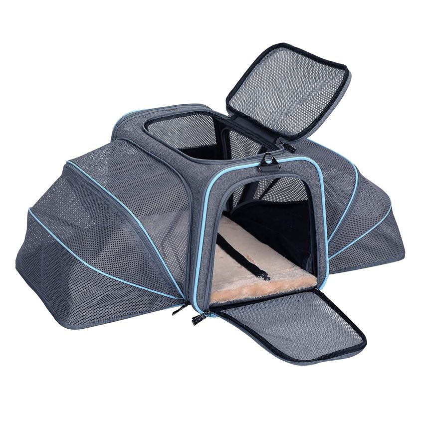 Large Capacity Breathable Cat and Dog Carriers Bag Washable Outdoor Pet Bag