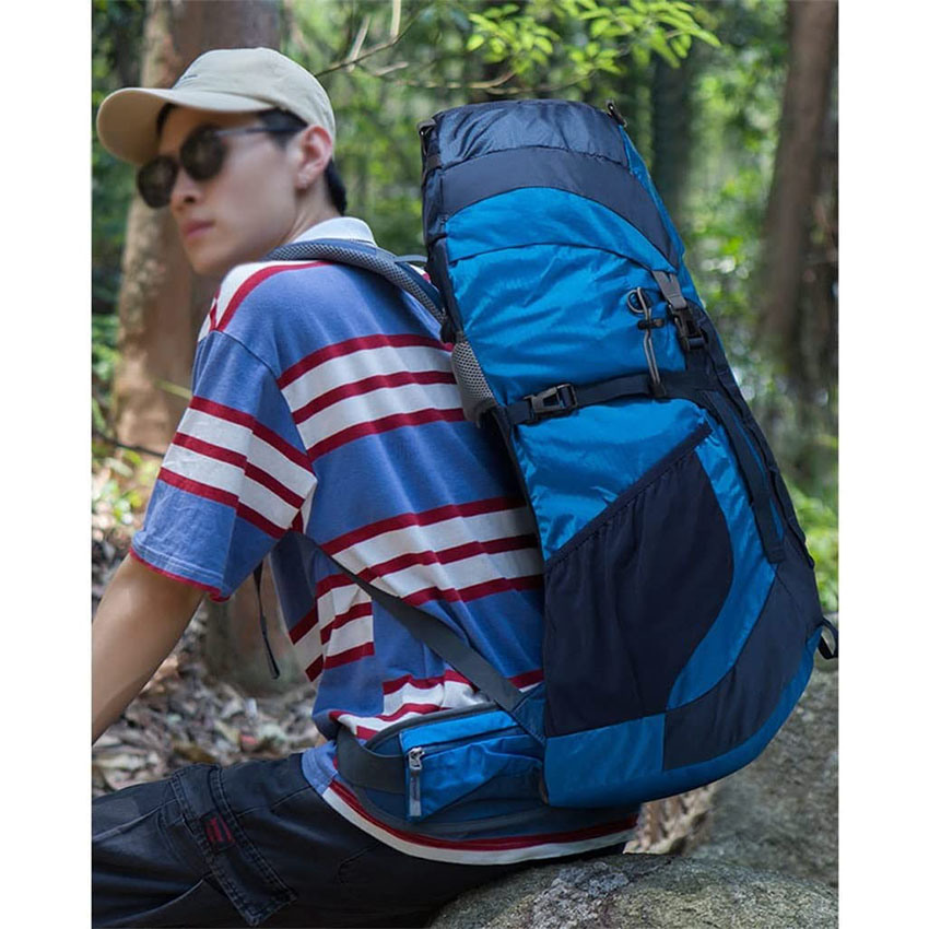 52L Outdoor Mountaineering Backpack with Rain Cover Sports Climbing Bag