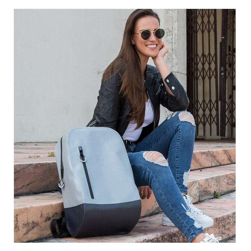 Unisex Travel Bag Large Capacity Snow Sports Bag Lightweight Beach Backpack